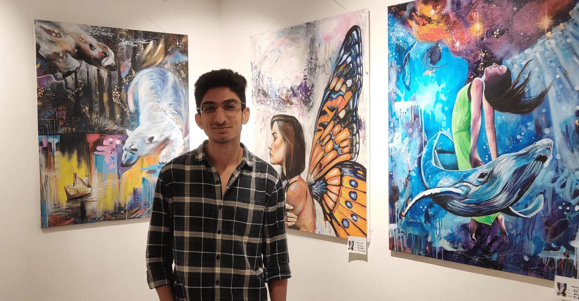 Dhruvir Zala look at art